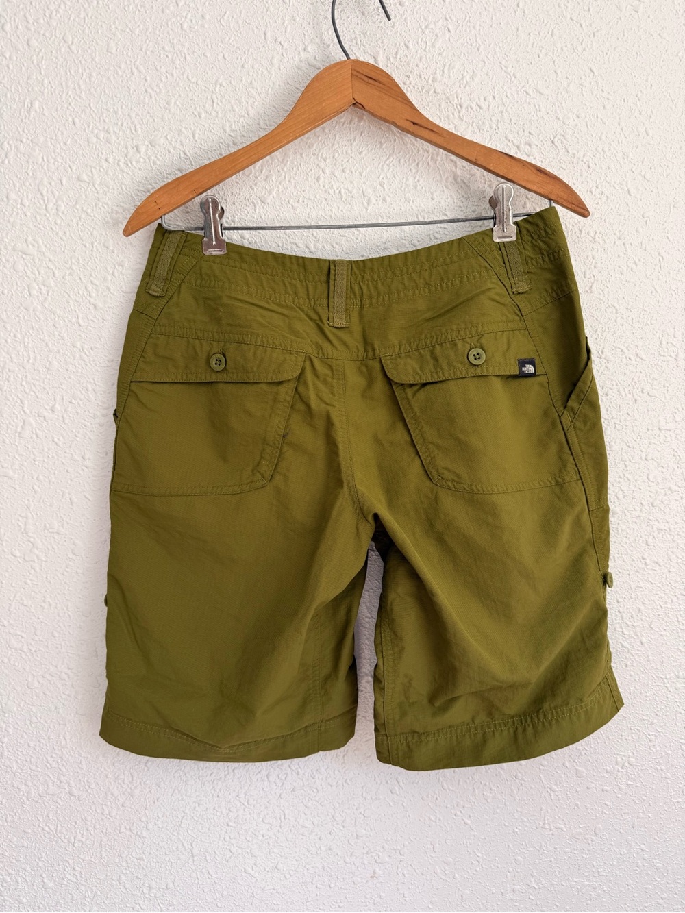 North Face olive green quandary roll up 11” hiking shorts w 6